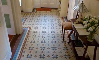 Derrin Guest House