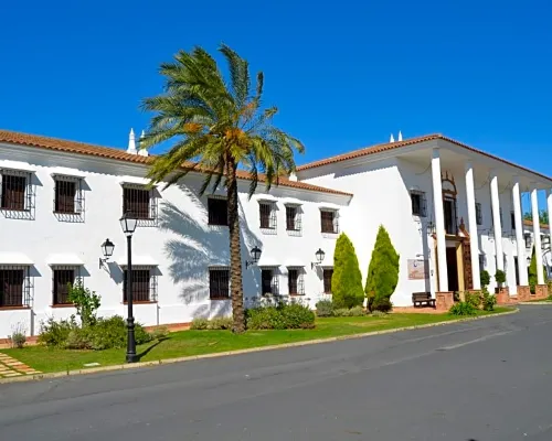 Hotel Valsequillo Hotels near لا بيلا هارميتاج