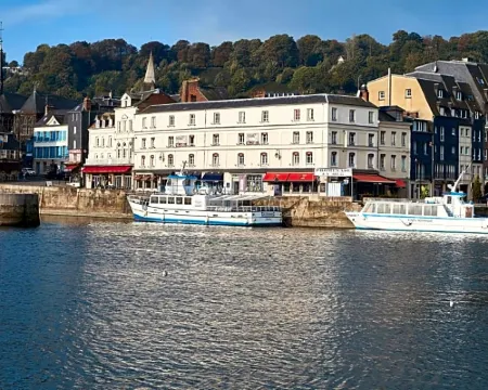 Best Western le Cheval Blanc Hotels in Honfleur