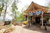 NewAlasKuliner & HomestayWatulumbung Hotels in Kretek