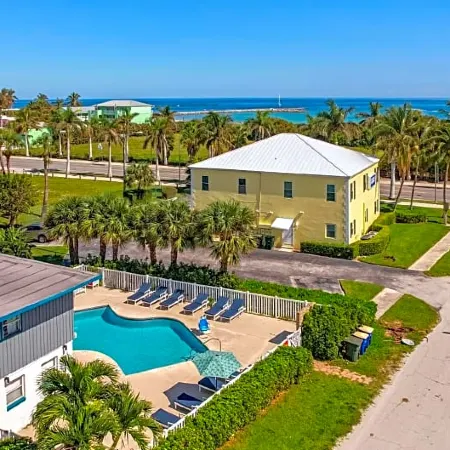 Royal Inn Beach Hutchinson Island