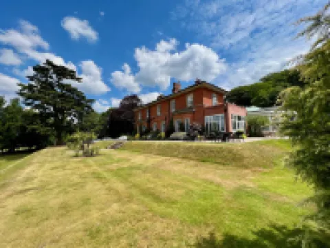 더 어퍼 하우스 발라스톤