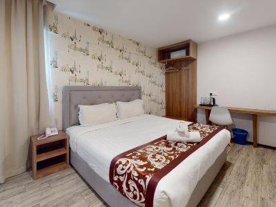 LoLex Hotel
