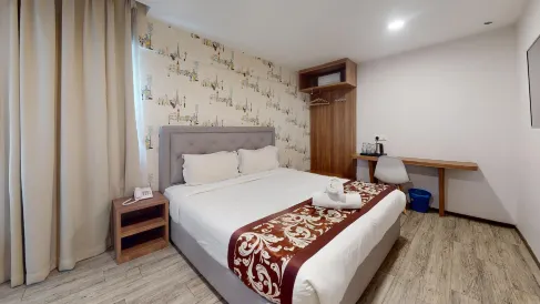 LoLex Hotel