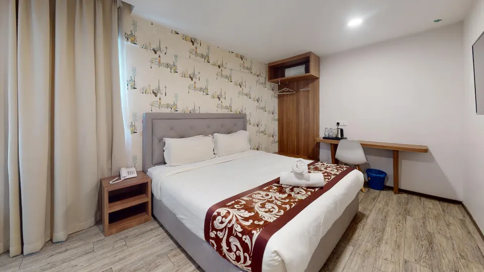 LoLex Hotel