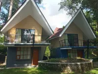 Kampoeng Media Resort Yogyakarta Hotels near SEVENDAYS HQ