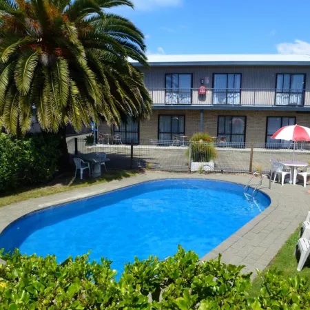 Balmoral Motel
