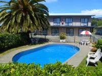 Balmoral Motel - Pools