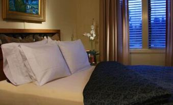 GetAways at the Lodge at Kingsbury Crossing