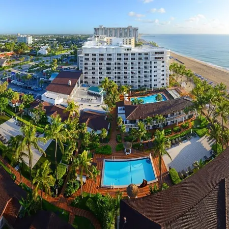 Beachcomber Resort & Club