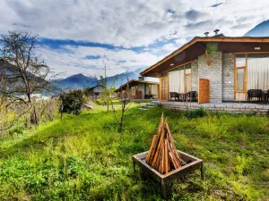 Larisa Resort Manali