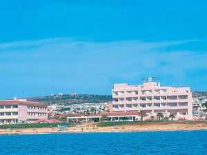 Piere - Anne Beach Hotel