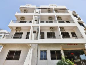 Hotel Vrajbhoomi