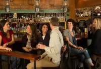 Sleeping Lady Mountain Resort - bar
