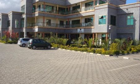 Golden Zambezi Lodge - Housity
