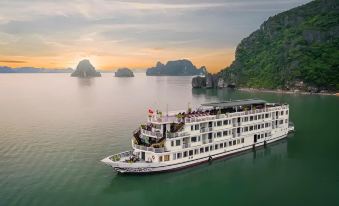 Halong Crown Cruise