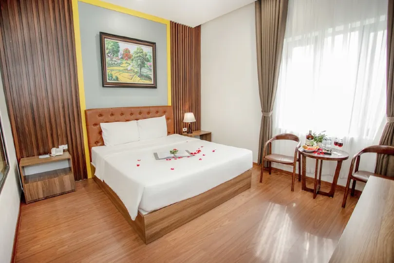 Khách sạn Momali Ninh Bình