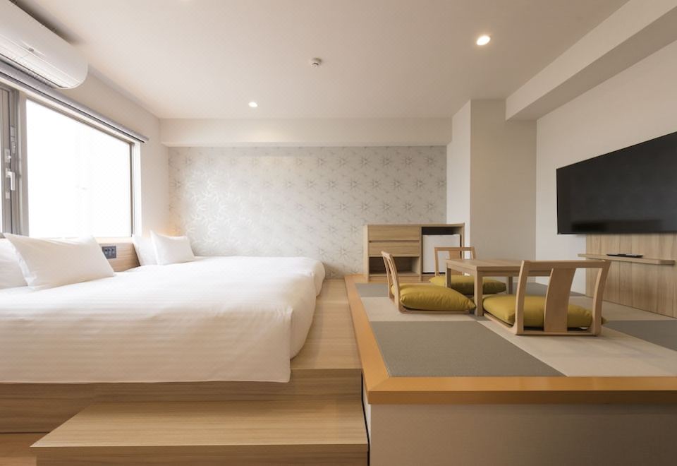 2. Hotel Sa..
