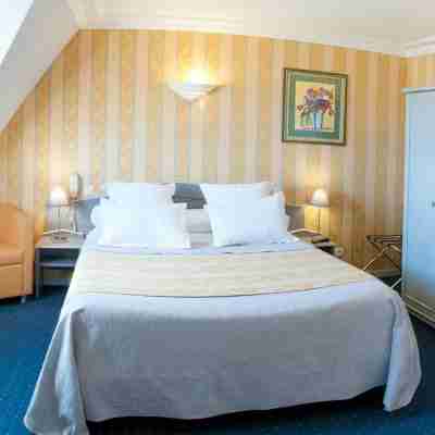 Logis Hôtel du Casino Rooms