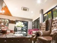 Aziss Boutique Hotel