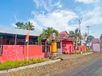 Hotel O Pulisan Ekowisata Homestay Near Wisata Pantai Desa Pulisan (Pulisan Beach Tour)