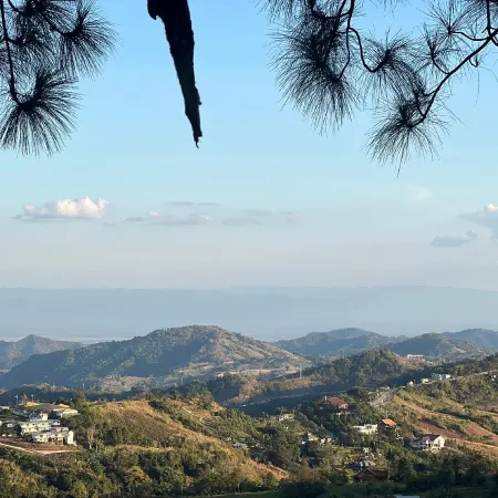 Baan Cher Aem Khao Kho