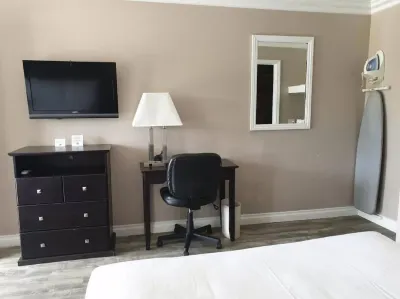 Lotus of Lompoc - A Great Hospitality Inn Hotel dekat Lompoc North Shopping Center