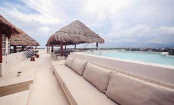 9. Casa Ast..