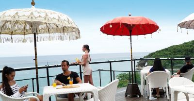 レストラン フェアウェイズ&ブルーウォーター ボラカイの写真