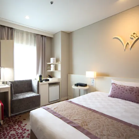 Kobe Sannomiya Tokyu Rei Hotel
