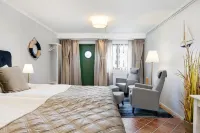 Slottsgården Hotell & Restaurang Hotels in Motala