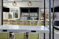 Holiday Inn RALEIGH-DURHAM AIRPORT by IHG - bar