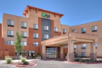 Holiday Inn Express & Suites ALBUQUERQUE HISTORIC OLD TOWN by IHG โรงแรมใน