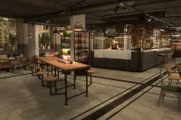 Moxy Lille City Hotels in Loos