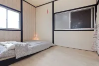Charter Fee for 5 People Osaka Namba Nara USJ Tra - Homestays