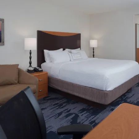 Fairfield Inn & Suites Orlando Lake Buena Vista