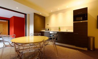 The One Apartments