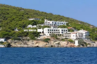 Dionysos Hotel