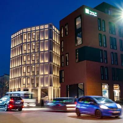 Holiday Inn Express TBILISI AVLABARI by IHG Отели рядом с достопримечательностью «Цминда Самеба»
