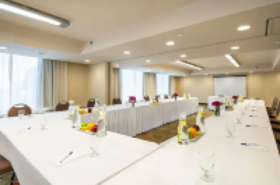 Allure Hotel & Conference Centre, Ascend Hotel Collection