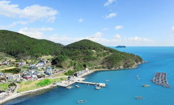 Geoje Lesolay Poolvilla