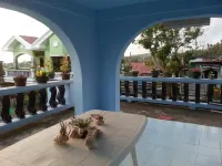 Troy Lodge Hotels in Basco