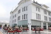 Radisson Blu Udaipur Palace Resort & Spa