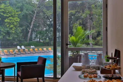 Howard Johnson by Wyndham Plaza Hotel Mayorazgo Các khách sạn ở 