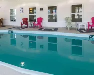 Quality Inn - Pools