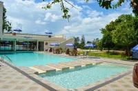 Grand Royal Swiss Hotel - Pool