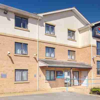 Travelodge Holyhead Hotel Exterior