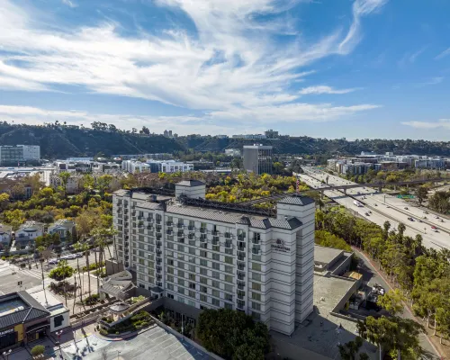 DoubleTree by Hilton San Diego-Mission Valley Hotels near SDCCU Stadium