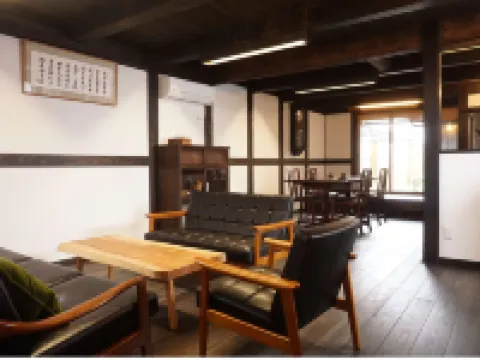 Jisaburo Ozawa Residence Hotel di Takanabe