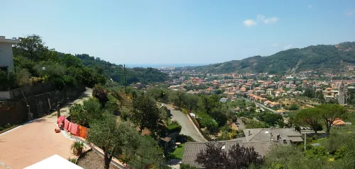 Hillside Room with Garden and Sea View No8264 فنادق في San Salvatore